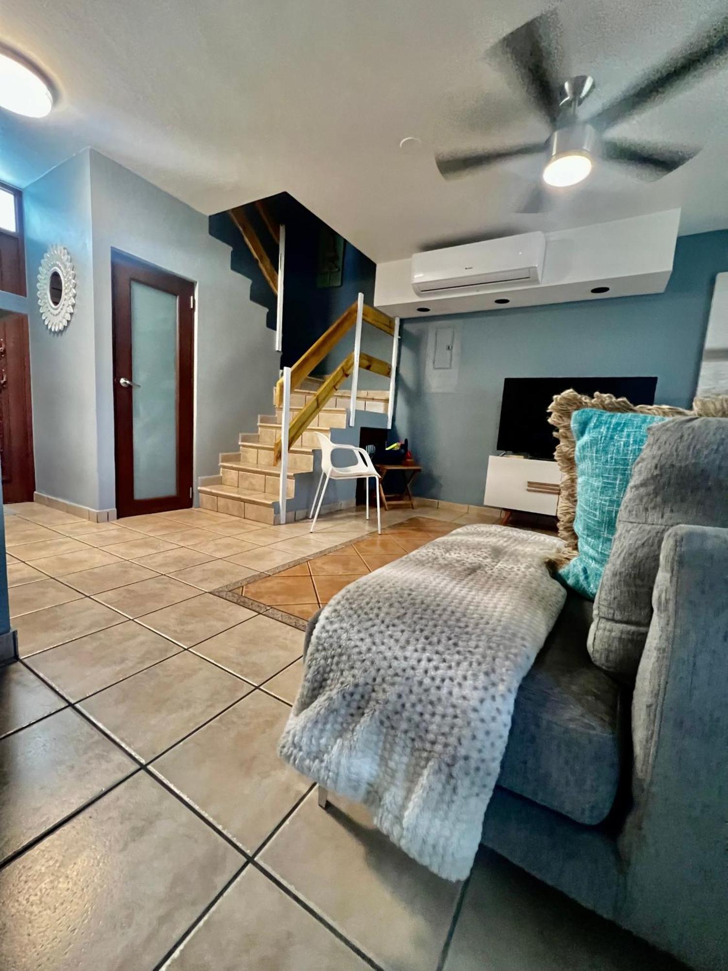 Mar Azul Bay View Apartment โบเคโรน ภายนอก รูปภาพ